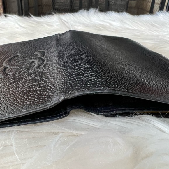 Chanel bifold wallet - Picture 6 of 16